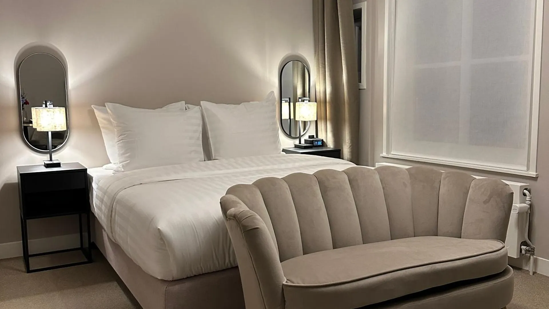 Hotel Grand Canal Делфт